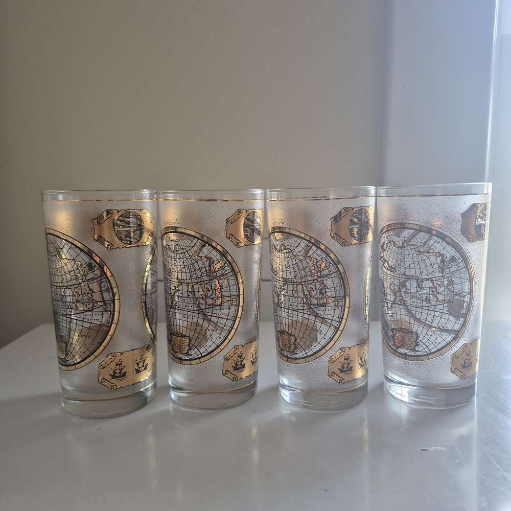 World Map Glass Tumblers - Set of 4